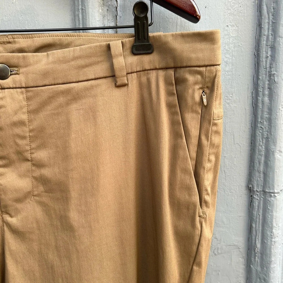 Lululemon Commission Pant Classic, size 38 - Picture 6 of 13